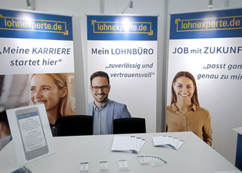 Rückkehrertag 2022: Messestand Lohnexperte AG